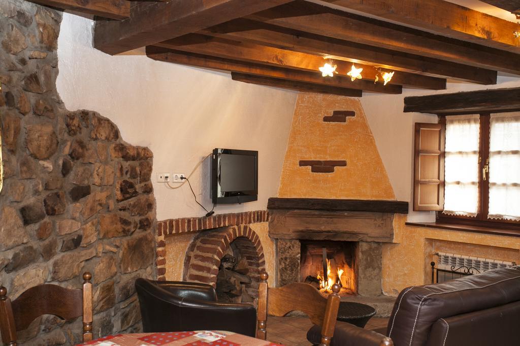 منزل الضيف El Cabanon De Pimiango الغرفة الصورة
