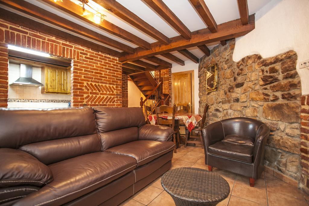 منزل الضيف El Cabanon De Pimiango الغرفة الصورة