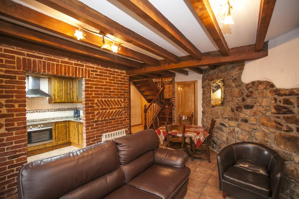 منزل الضيف El Cabanon De Pimiango الغرفة الصورة